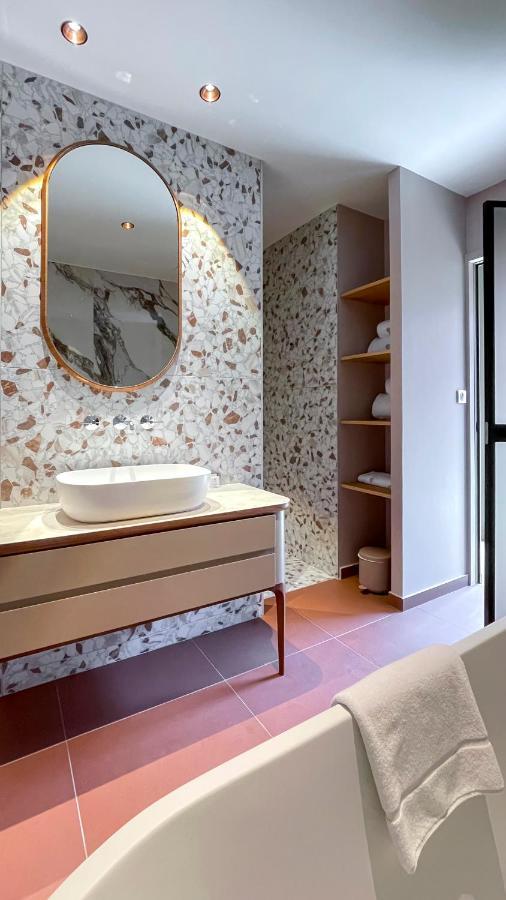 Auberge Pom'Poire อาแซ-เลอ-ริโด ภายนอก รูปภาพ